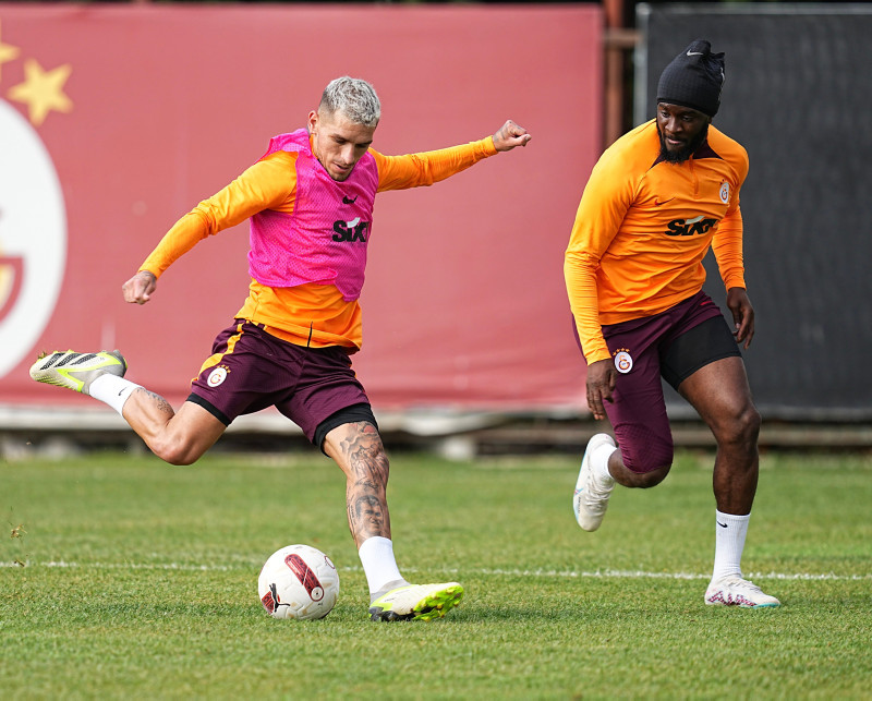 TRANSFER HABERİ - Sergio Oliveira gidecek o gelecek! Galatasaray devre arasını bekliyor