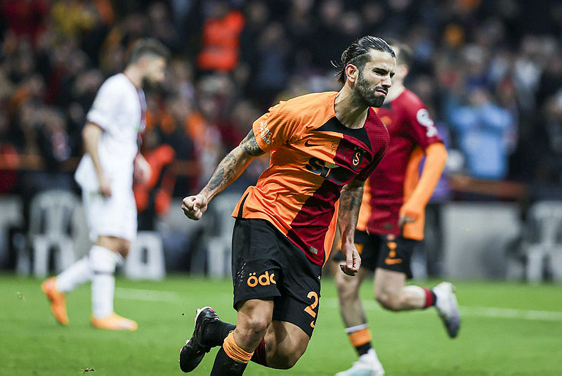 TRANSFER HABERİ - Sergio Oliveira gidecek o gelecek! Galatasaray devre arasını bekliyor