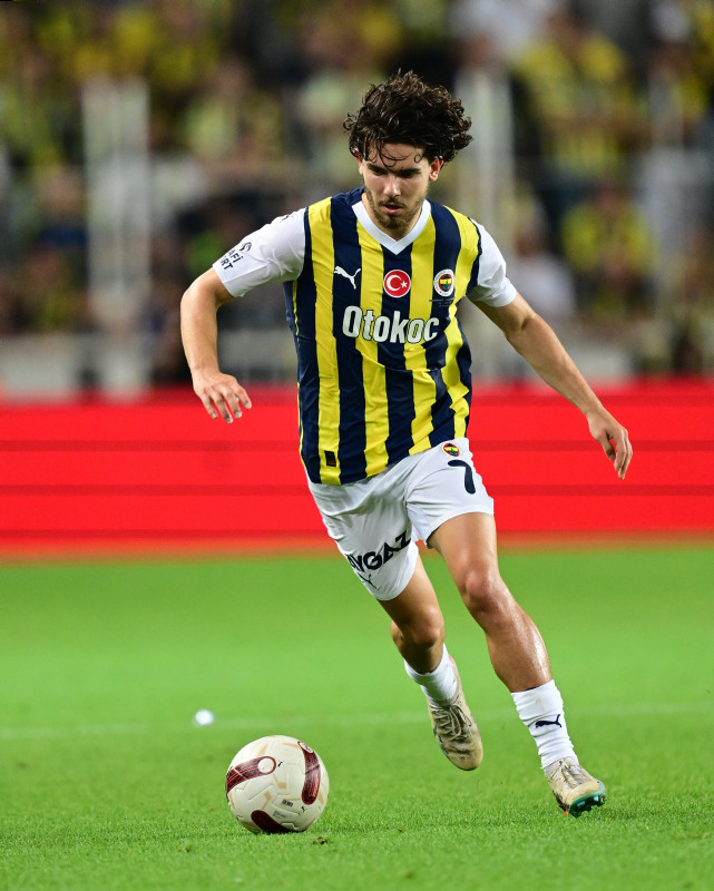 TRANSFER HABERİ - Avrupa’nın gözü Fenerbahçe’de! 4 yıldıza kanca