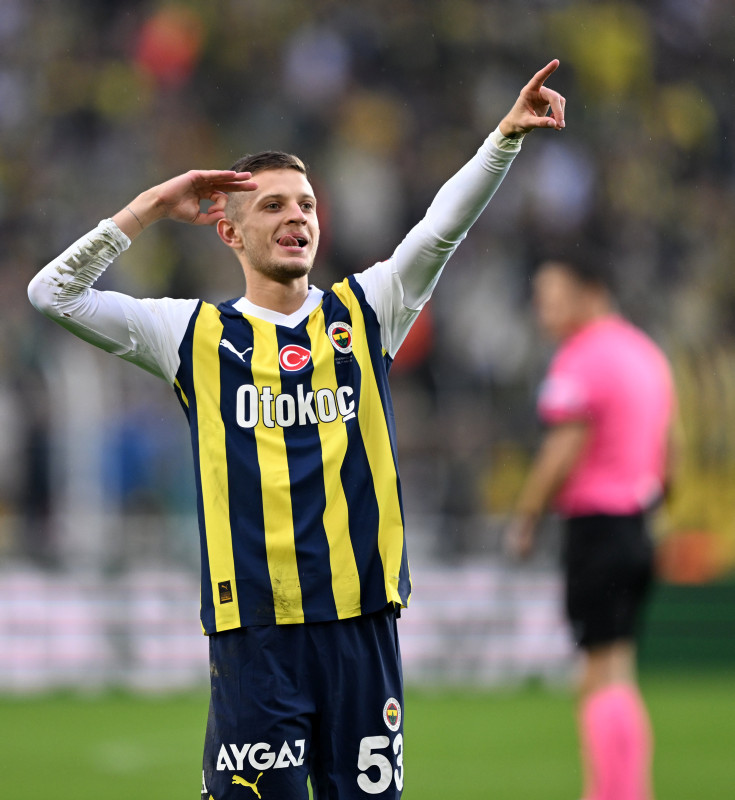 TRANSFER HABERİ - Avrupa’nın gözü Fenerbahçe’de! 4 yıldıza kanca