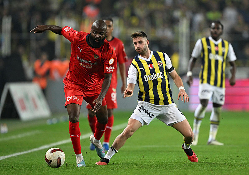 İsmail Kartal istedi yönetim alıyor! Fenerbahçe’den bomba transfer harekatı