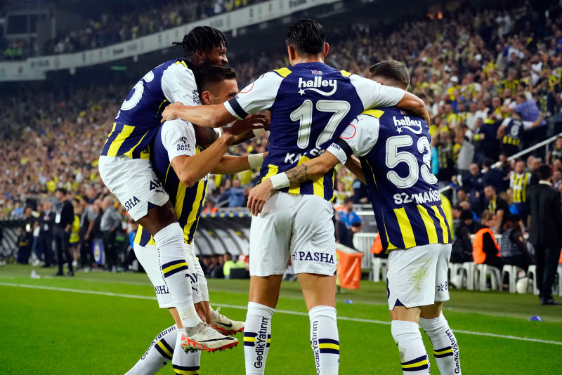 İsmail Kartal istedi yönetim alıyor! Fenerbahçe’den bomba transfer harekatı