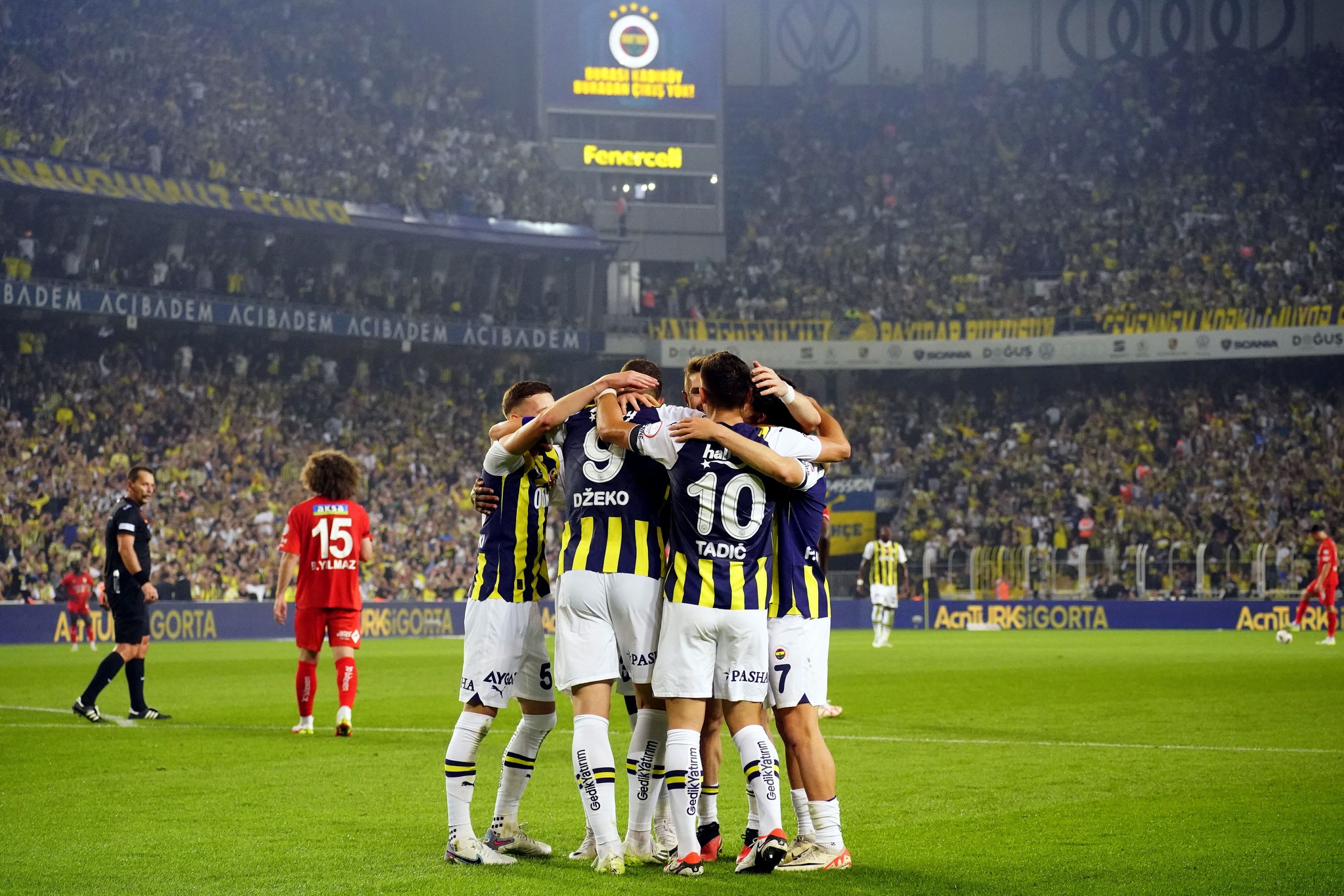 FENERBAHÇE TRANSFER HABERİ: İsmail Kartal raporunu sundu! Batshuayi’nin yerine 2 aday...