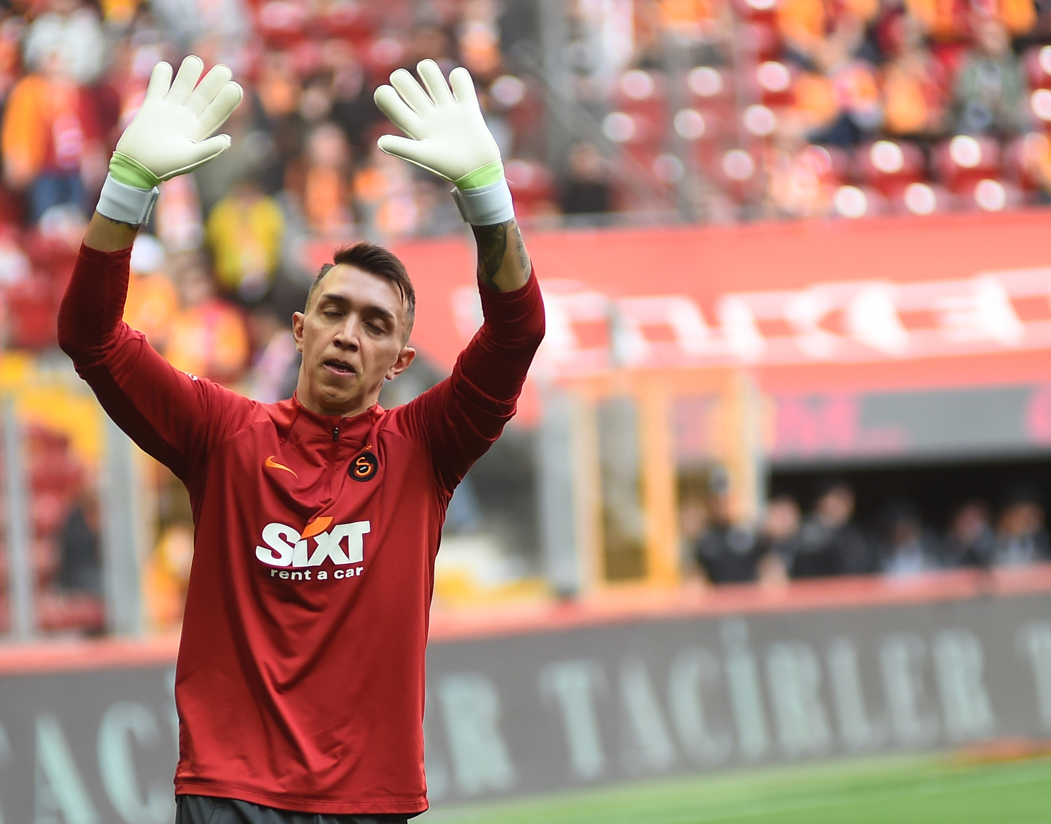 TRANSFER HABERLERİ: Sözleşmesi uzatılacak mı? Galatasaray’dan Fernando Muslera kararı