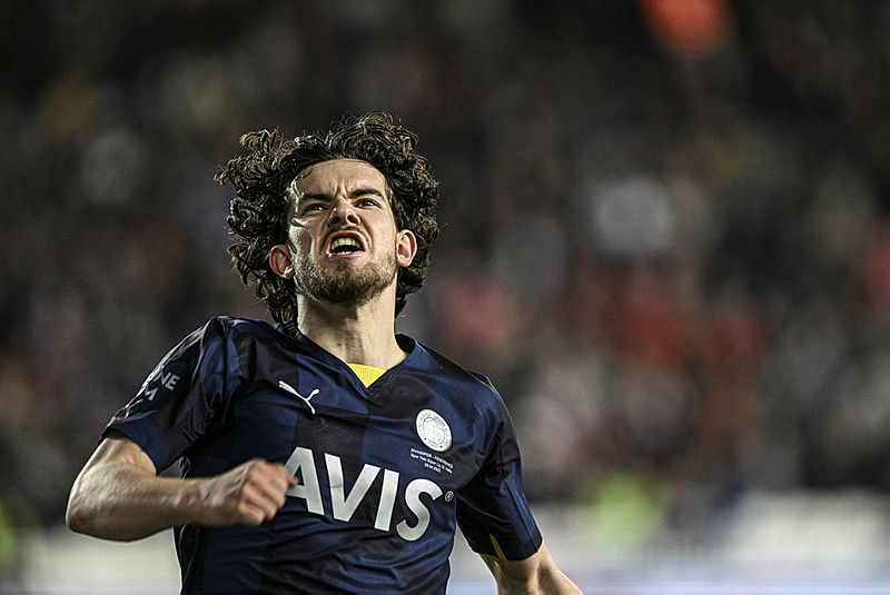 FENERBAHÇE TRANSFER HABERİ | Ferdi Kadıoğlu için gemileri yaktılar! Dev teklif yapılacak