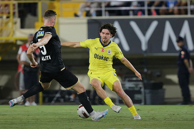 FENERBAHÇE TRANSFER HABERİ | Ferdi Kadıoğlu için gemileri yaktılar! Dev teklif yapılacak