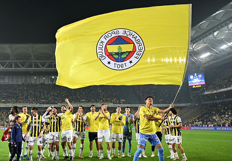 TRANSFER HABERİ: Fenerbahçe’nin yıldızı ada yolcusu! Resmi teklif ocakta yapılacak