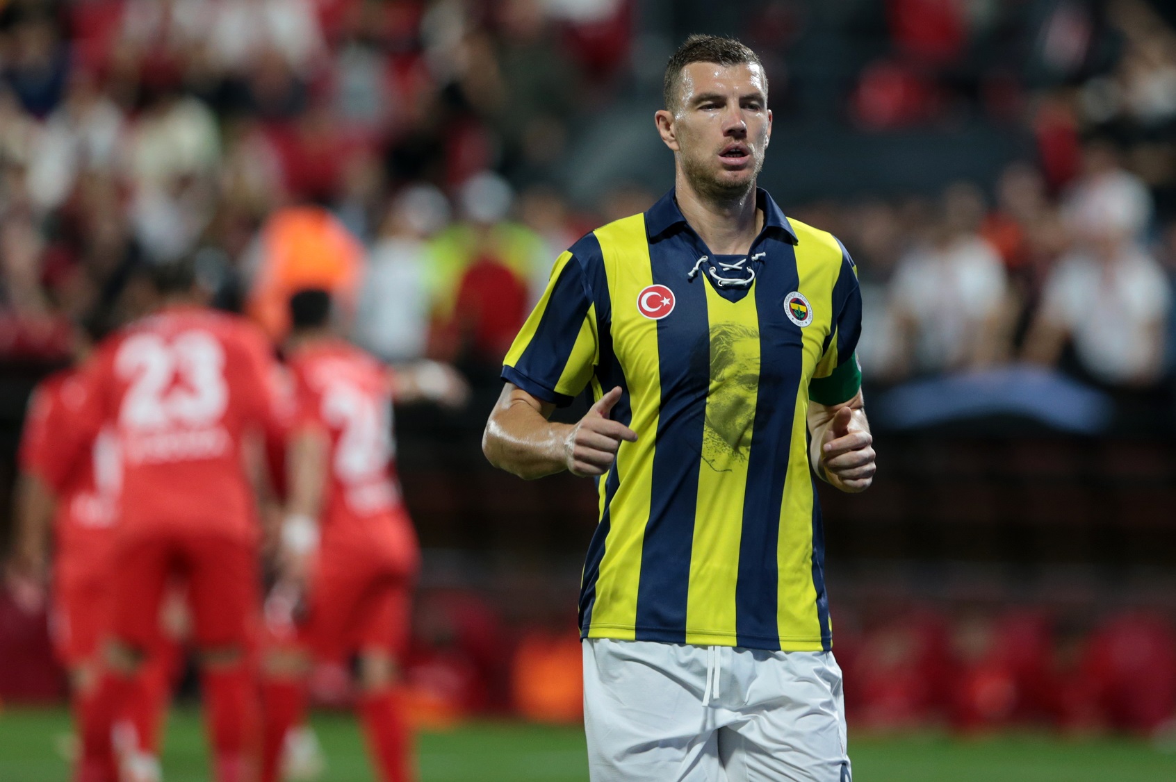 Transfer iddiasına şok yalanlama! Fenerbahçe’ye gitmeyecek