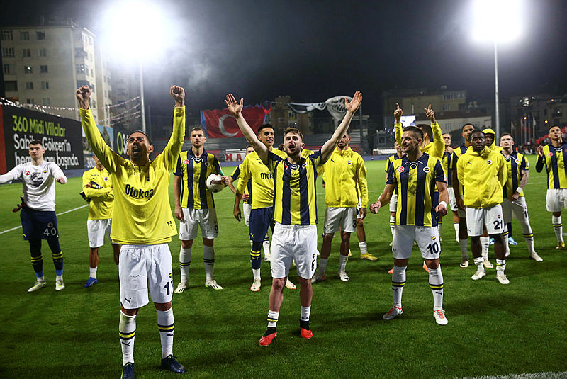 İsmail Kartal o bölgede ısrarcı! İşte Fenerbahçe’ye şampiyonluğu getirecek yıldız