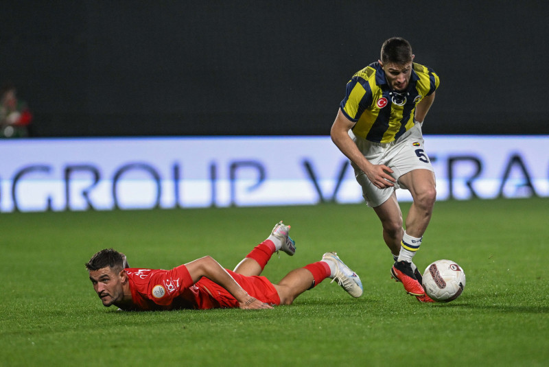 TRANSFER HABERLERİ - Avrupa devlerin onun peşinde! Fenerbahçe’nin yıldızı yolcu