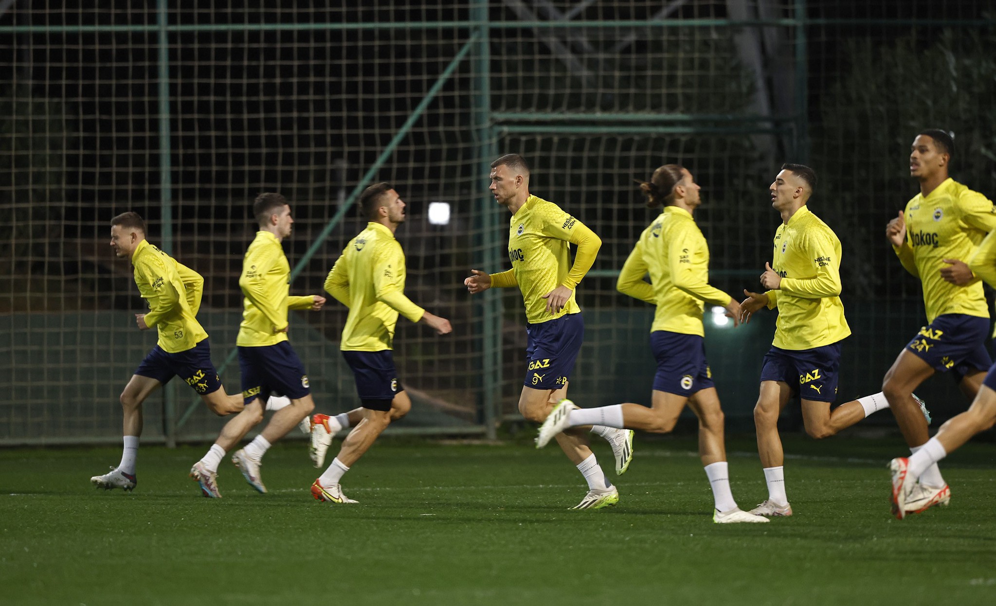 FENERBAHÇE HABERLERİ: İsmail Kartal sistemi belirledi! İşte oyun planı...