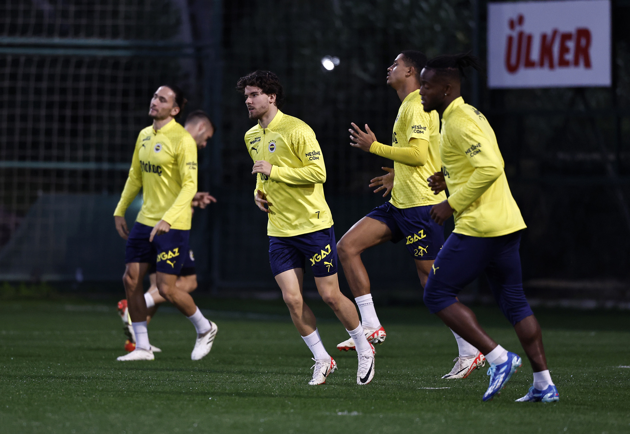 FENERBAHÇE HABERLERİ: İsmail Kartal sistemi belirledi! İşte oyun planı...