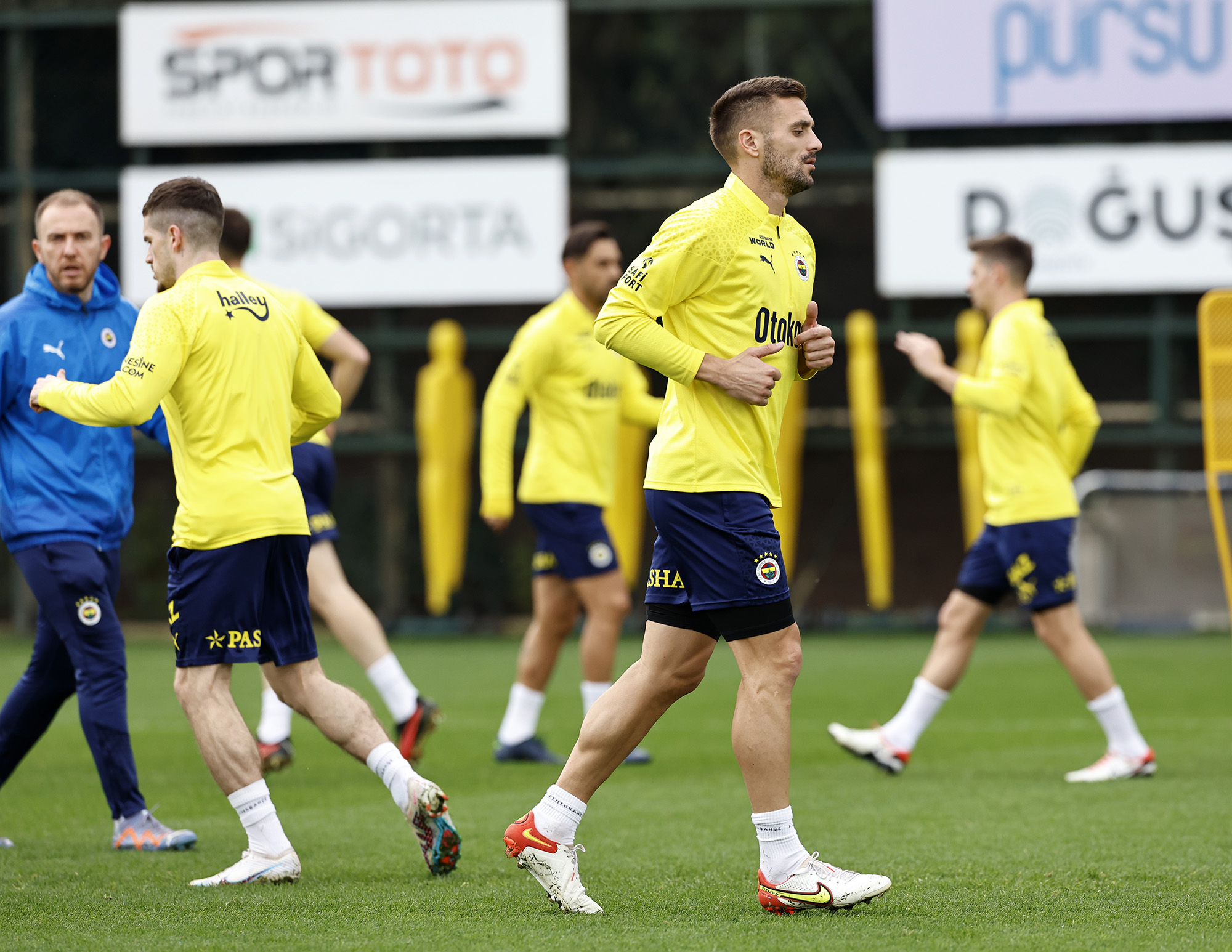 FENERBAHÇE HABERLERİ: İsmail Kartal sistemi belirledi! İşte oyun planı...