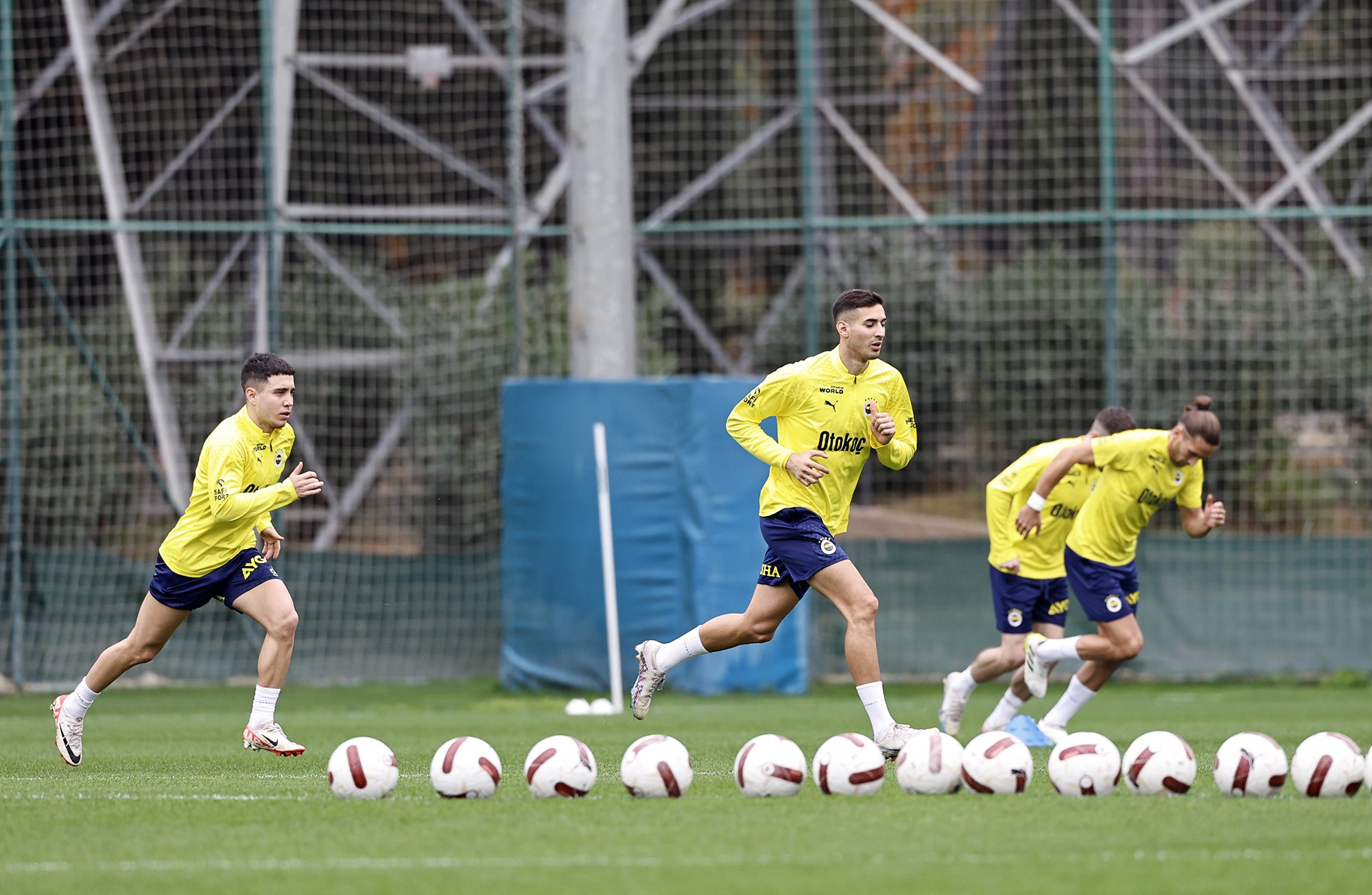 FENERBAHÇE HABERLERİ: İsmail Kartal sistemi belirledi! İşte oyun planı...