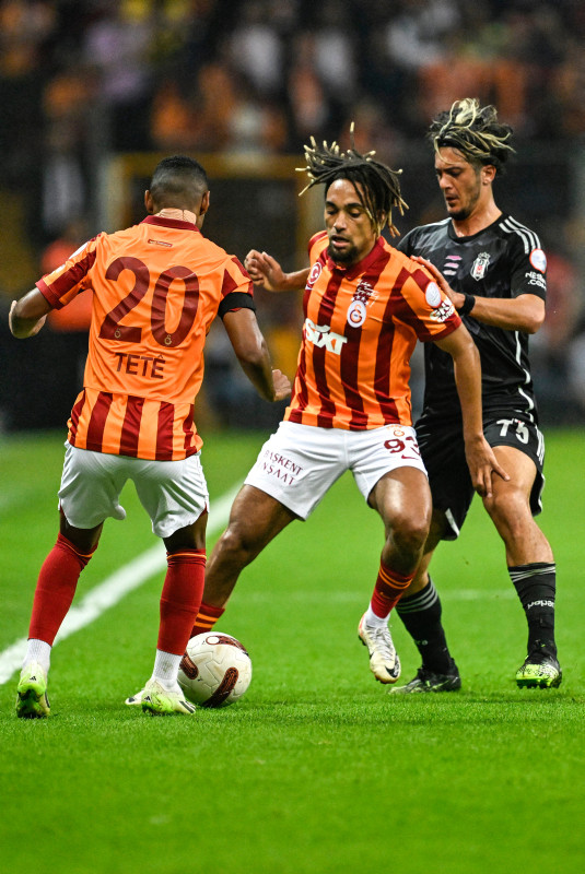 TRANSFER HABERİ - Galatasaray’ın yıldız ismi ocakta ayrılıyor! Resmi görüşmeler başladı