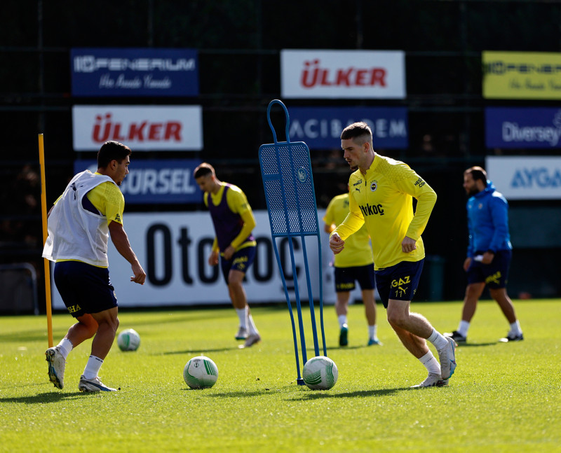 FENERBAHÇE HABERLERİ - Operasyon için düğmeye basıldı! Savunmaya 1.91’lik kule geliyor