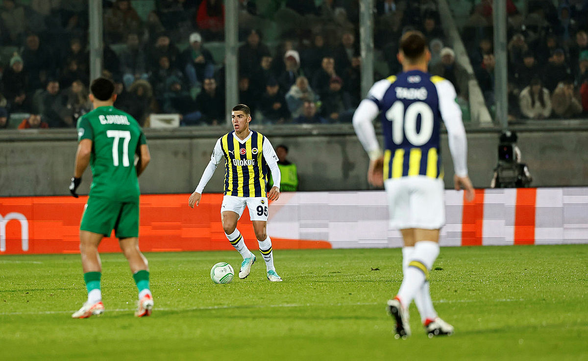 TRANSFER HABERİ | İsmail Kartal onay verdi! Fenerbahçe’nin 6 numarası Fransa’dan geliyor