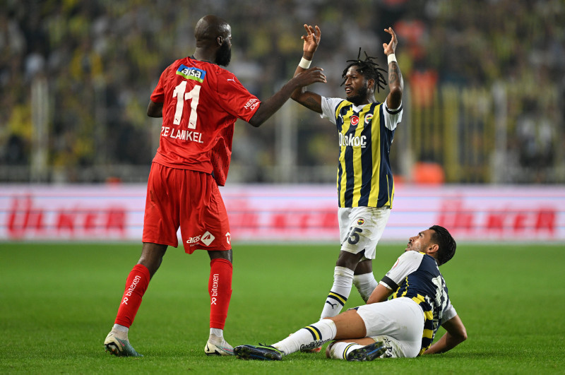 Transfer yarışı erken başladı! Galatasaray istedi Fenerbahçe alıyor