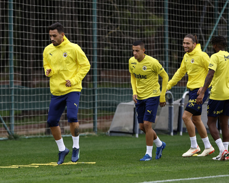 TRANSFER HABERİ - Fenerbahçe beklemeye geçti! Dünya yıldızı ile devre arası...