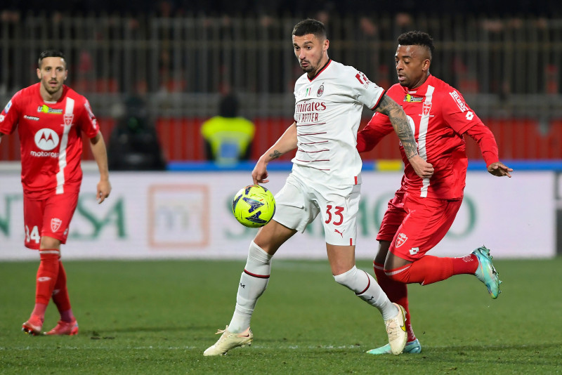 TRANSFER HABERİ - Fenerbahçe Milan’ın kapısını çalacak! İsmail Kartal’ın gözdesi için 2. harekat
