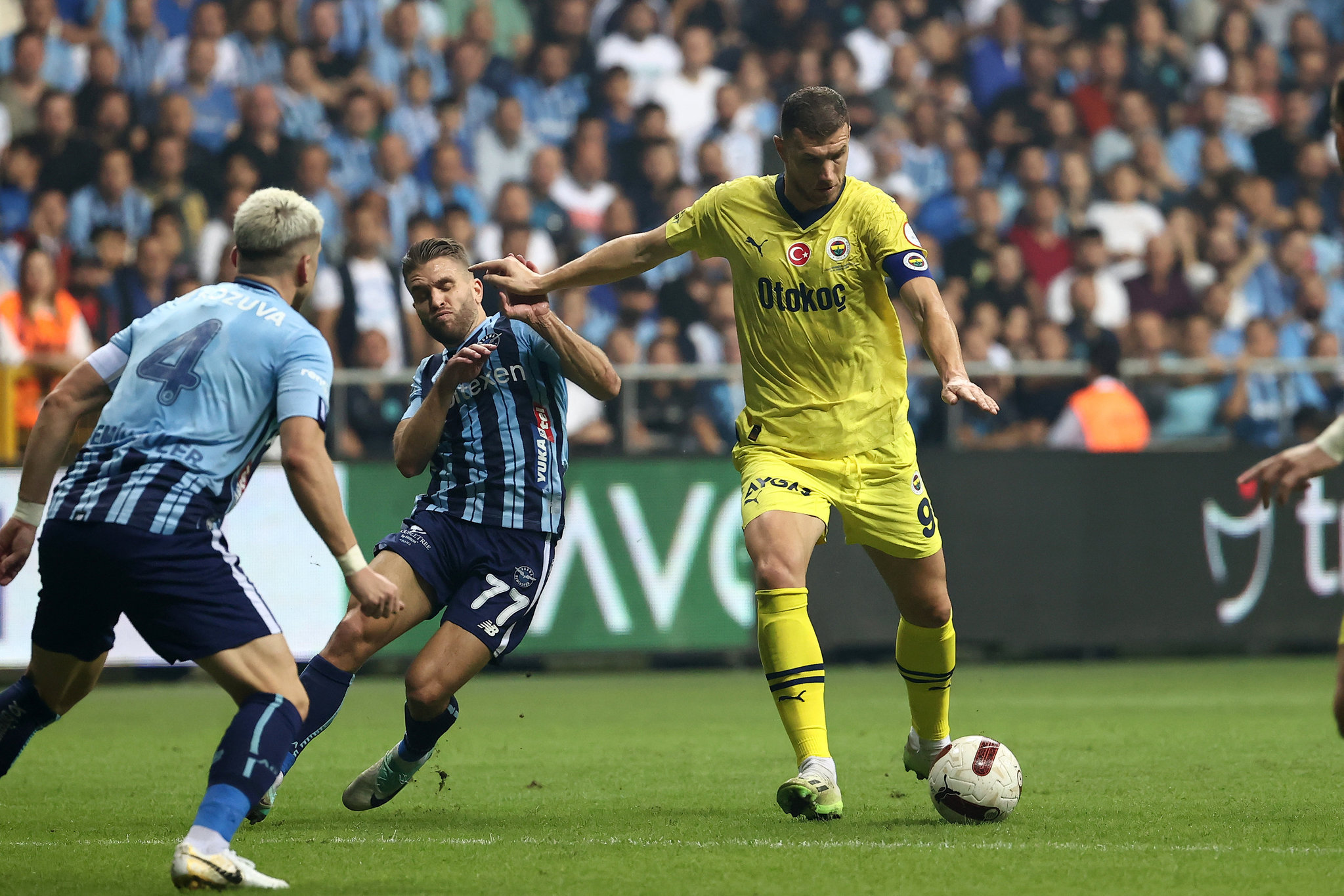 TRANSFER HABERİ: Fenerbahçe’ye Uruguaylı stoper! Bir hafta içinde...