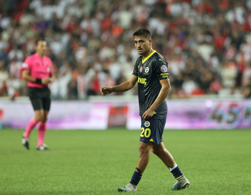 FENERBAHÇE HABERLERİ: Fransız basını böyle gördü! Cengiz Ünder zorluklar altında