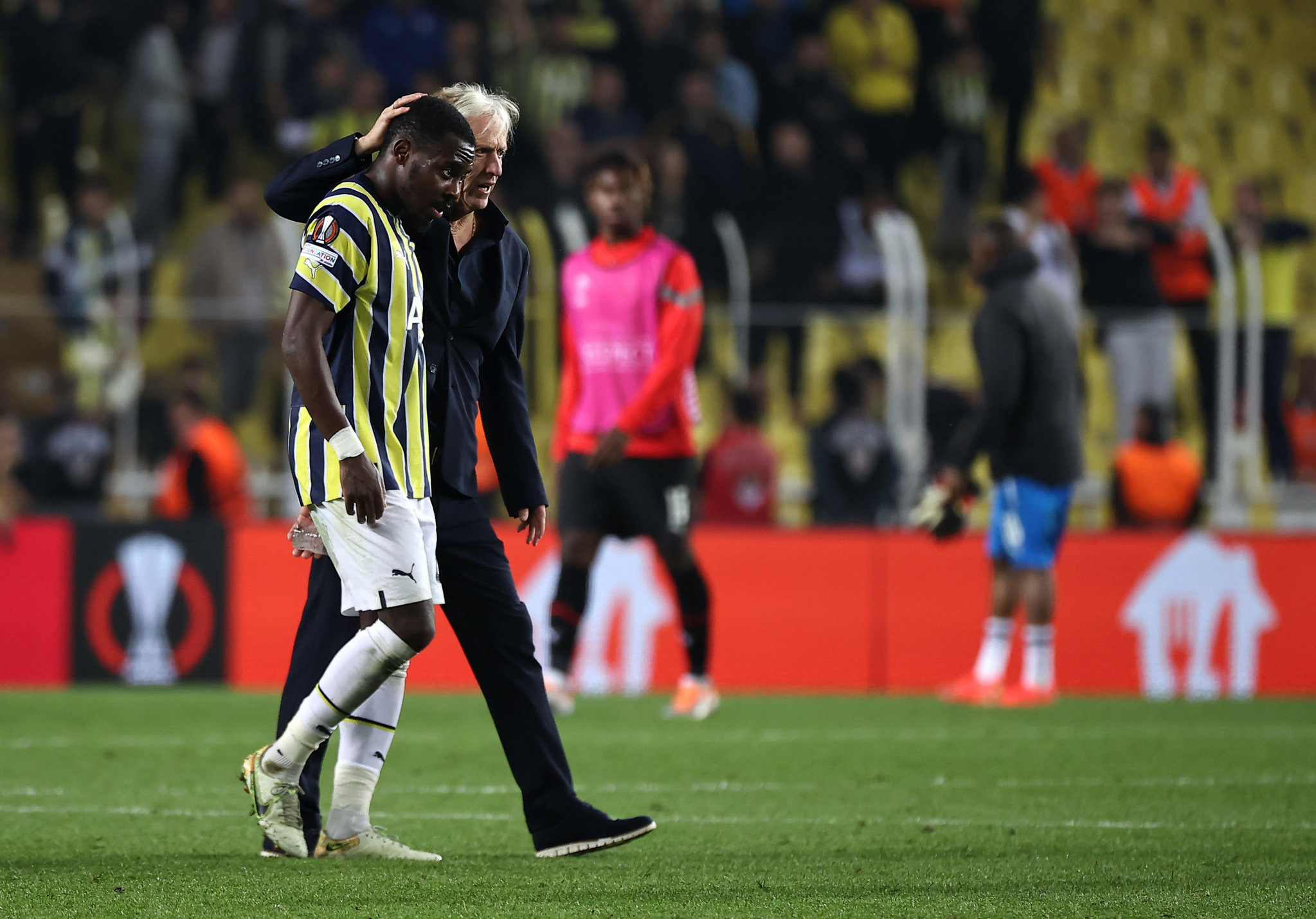 TRANSFER HABERLERİ: Şimdi ne olacak? Fenerbahçe’nin yıldızları paylaşılamıyor