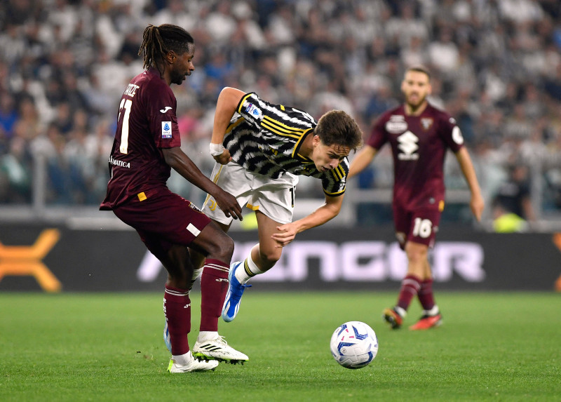 TRANSFER HABERİ - Almanya karşısında yıldızlaştı! Fenerbahçe milli yıldız için harekete geçti