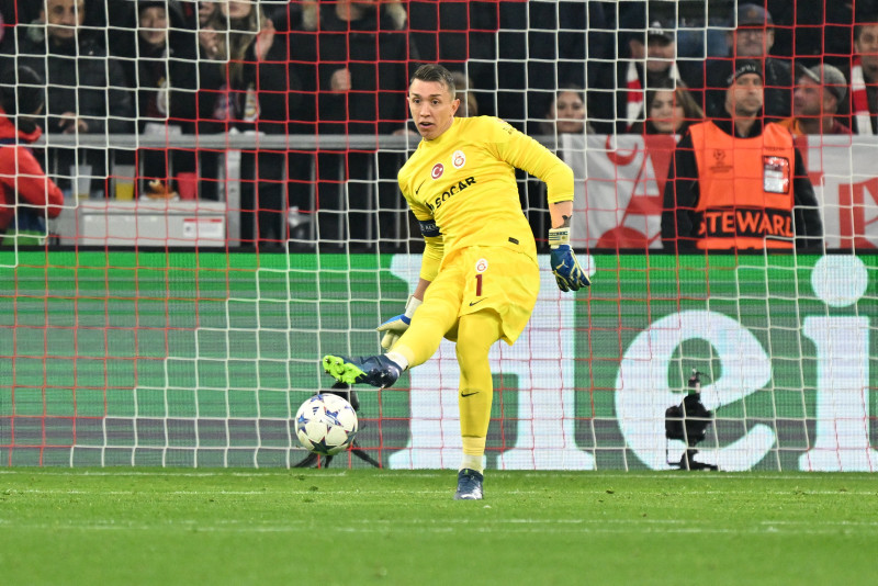 GALATASARAY HABERLERİ - Eldivenler Fernando Muslera’da kalacak! İşte sözleşme detaylar