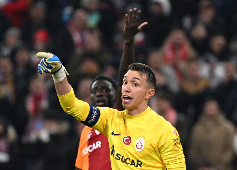 GALATASARAY HABERLERİ - Eldivenler Fernando Muslera’da kalacak! İşte sözleşme detaylar