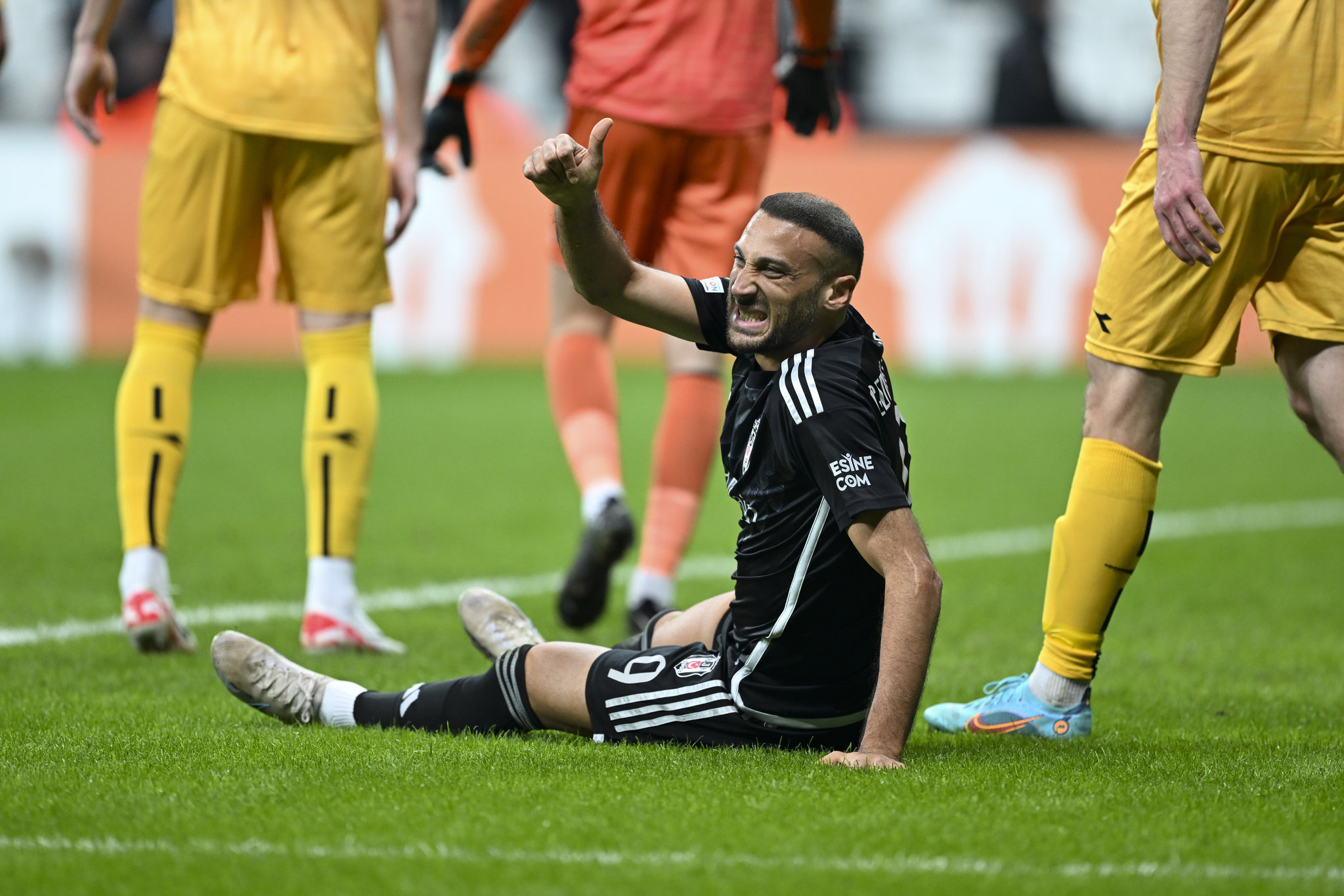 SON DAKİKA! Sözleşmeleri uzatılmadı! Beşiktaş, Fenerbahçe, Galatasaray ve Trabzonspor...