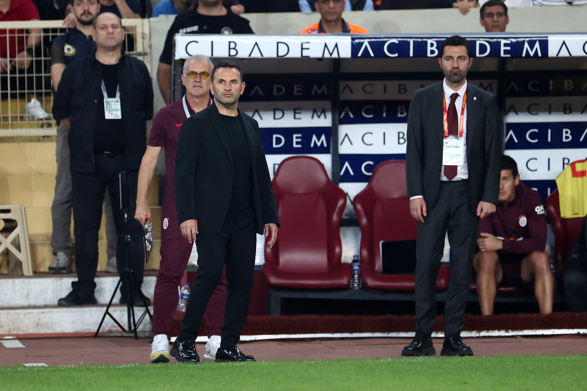 GALATASARAY TRANSFER HABERLERİ: Yıldız isim Okan Buruk’un gözüne girdi!