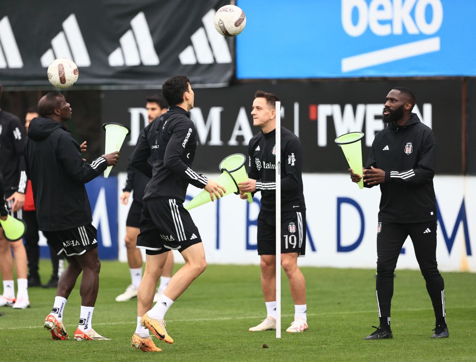 TRANSFER HABERİ: Beşiktaş’ta flaş Rachid Ghezzal gelişmesi! Yollar ayrılıyor mu? | ÖZEL
