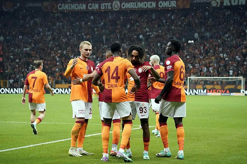 Galatasaray zirve peşinde! İşte Okan Buruk’un Alanyaspor maçı muhtemel 11’i