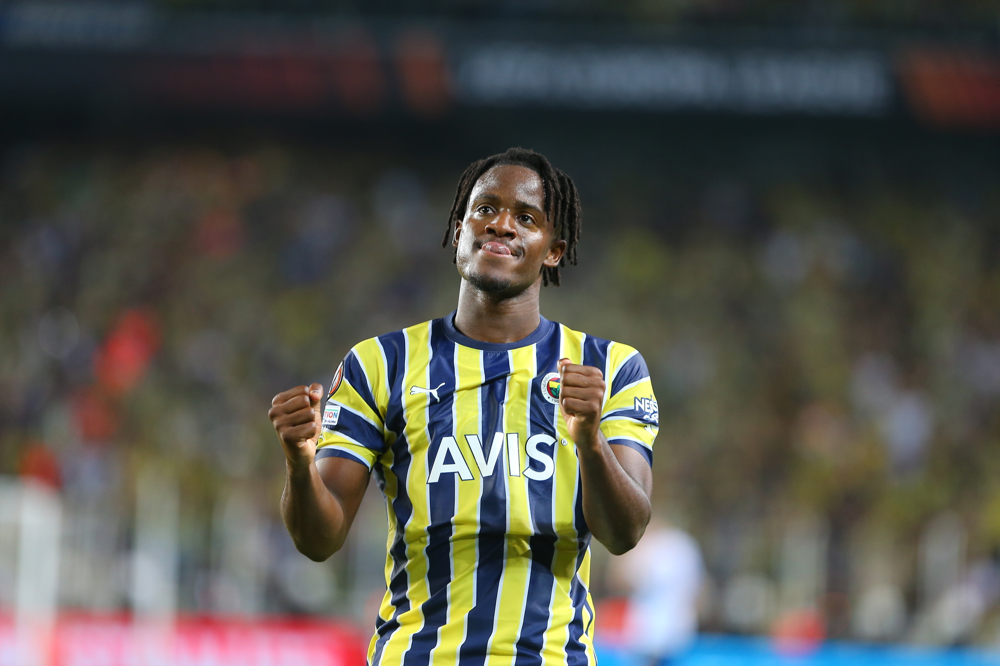 Bomba transfer iddiası! Galatasaray istedi Fenerbahçe alıyor