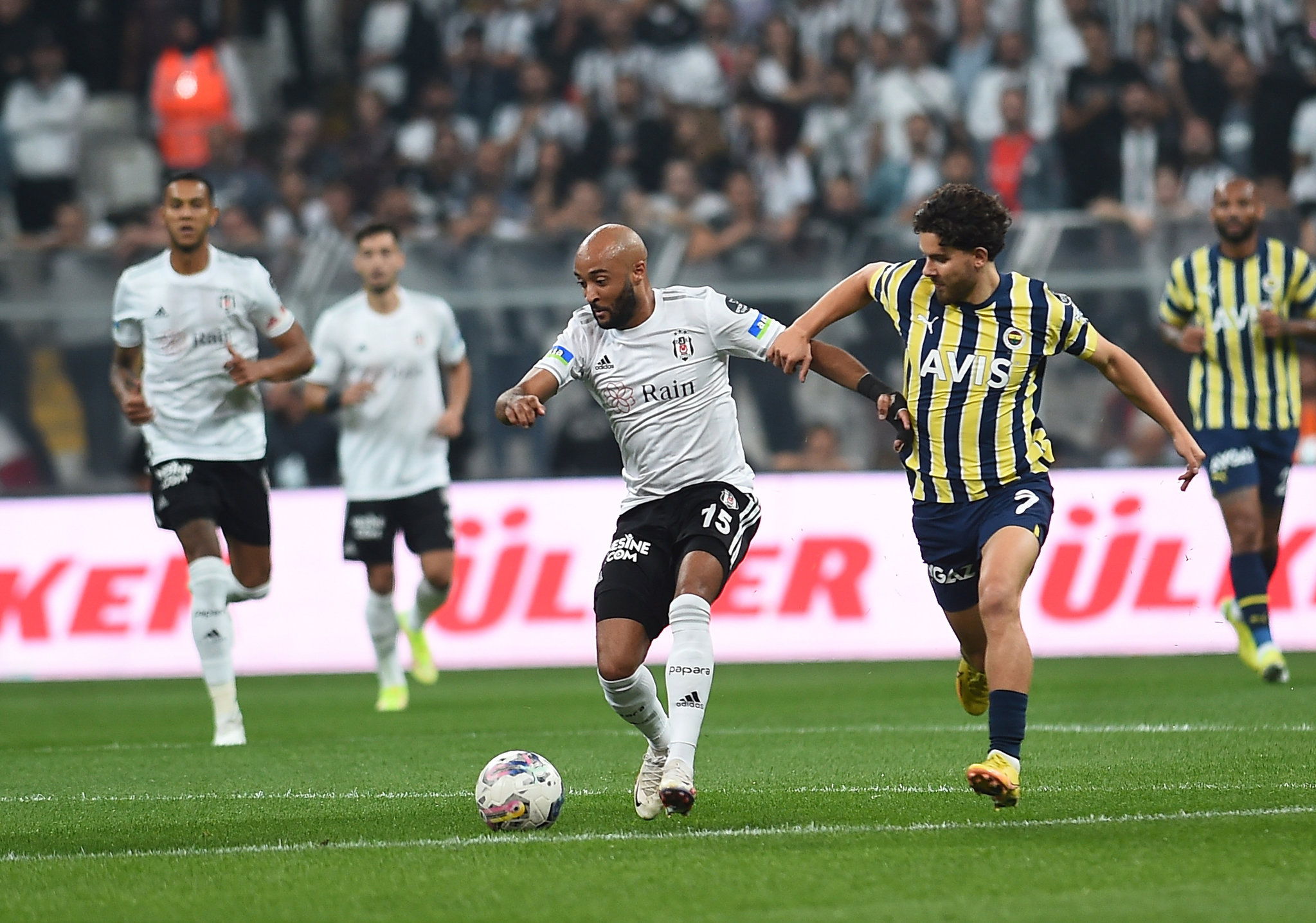 Transferde dev rövanş! Beşiktaş’ın eski yıldızı Galatasaray’a imza atıyor