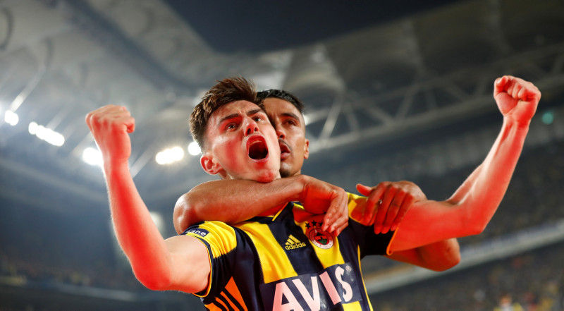 TRANSFER HABERİ - Fenerbahçe Napoli’den kazanmaya devam ediyor! Devre arası...