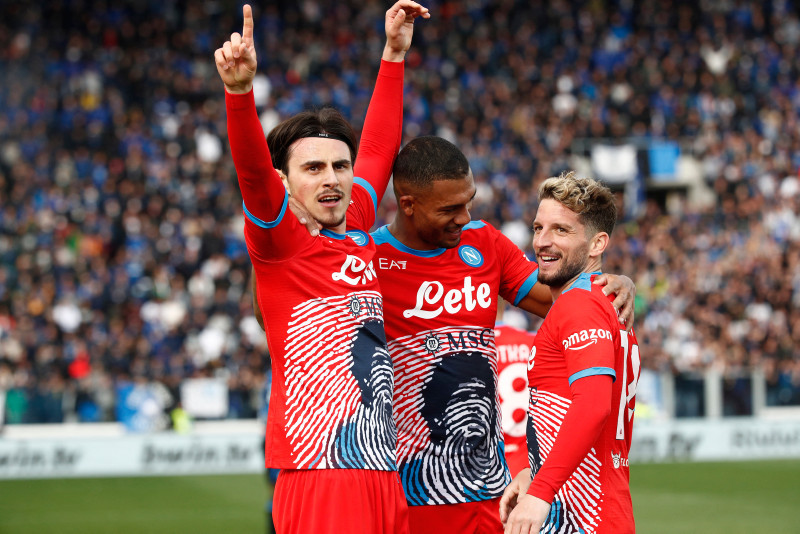 TRANSFER HABERİ - Fenerbahçe Napoli’den kazanmaya devam ediyor! Devre arası...