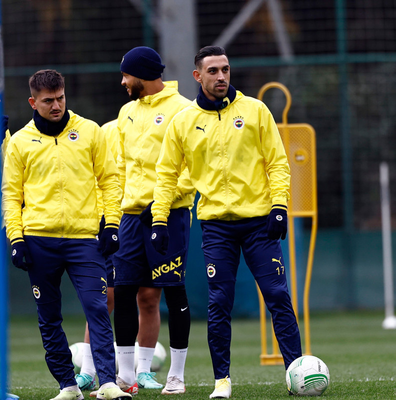 TRANSFER HABERİ - Fenerbahçe Napoli’den kazanmaya devam ediyor! Devre arası...