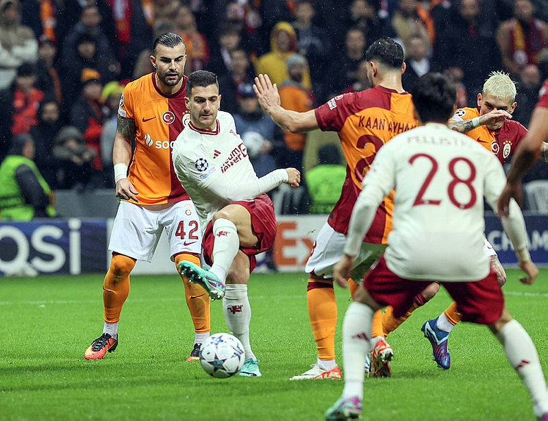 GALATASARAY HABERLERİ: Victor Nelsson için bomba iddia! İlk 11 başlayacaktı ama...