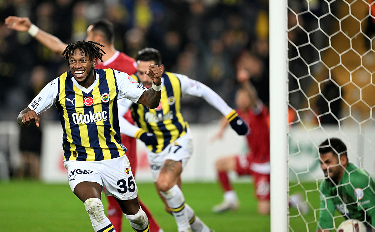 TRANSFER HABERİ | Fenerbahçe’nin yıldızını istiyorlar! ’Astronomik bir ücret...’