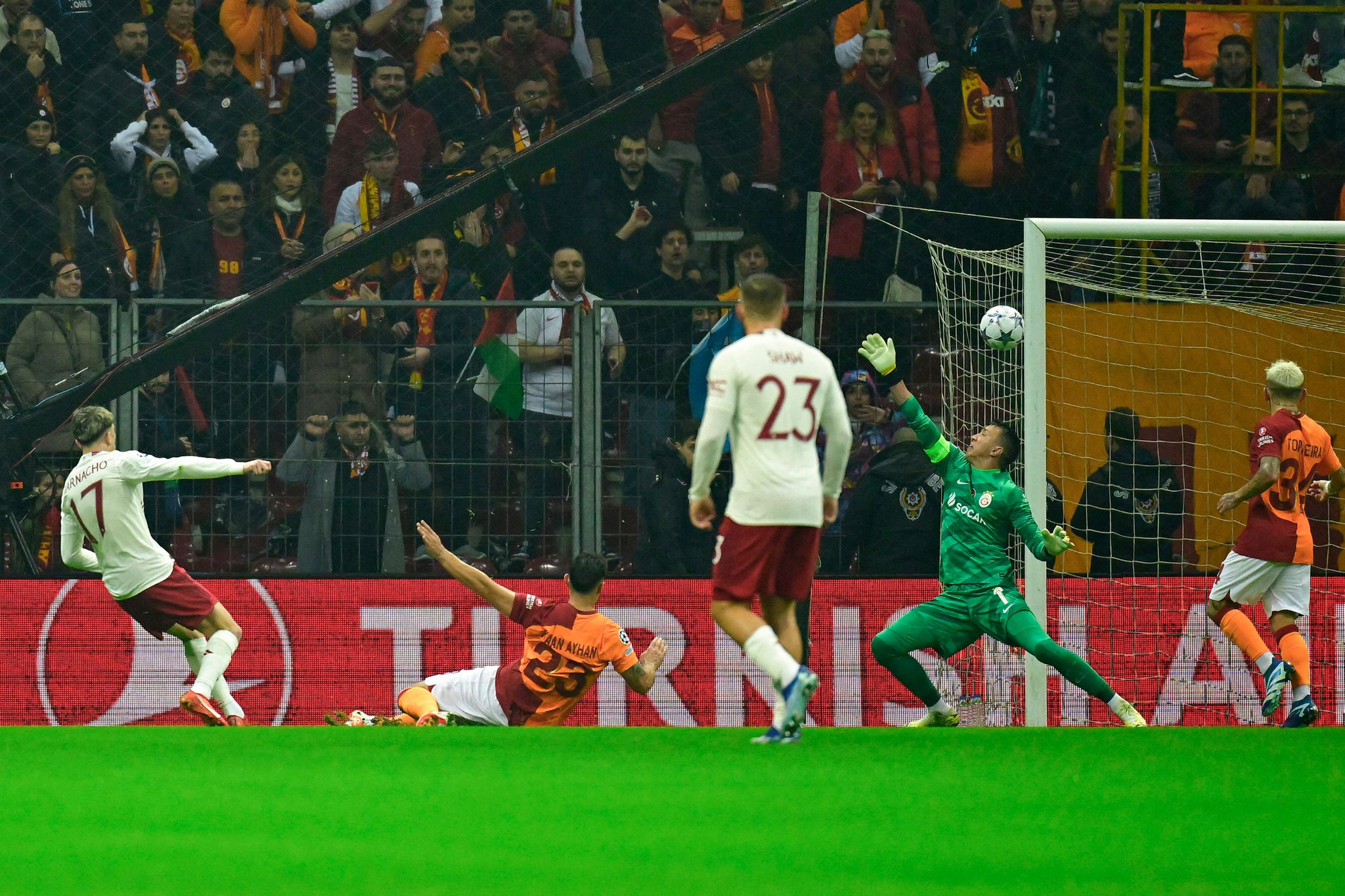 Galatasaray’a dünyaca ünlü yıldız! Bu transfer şampiyonu belirler