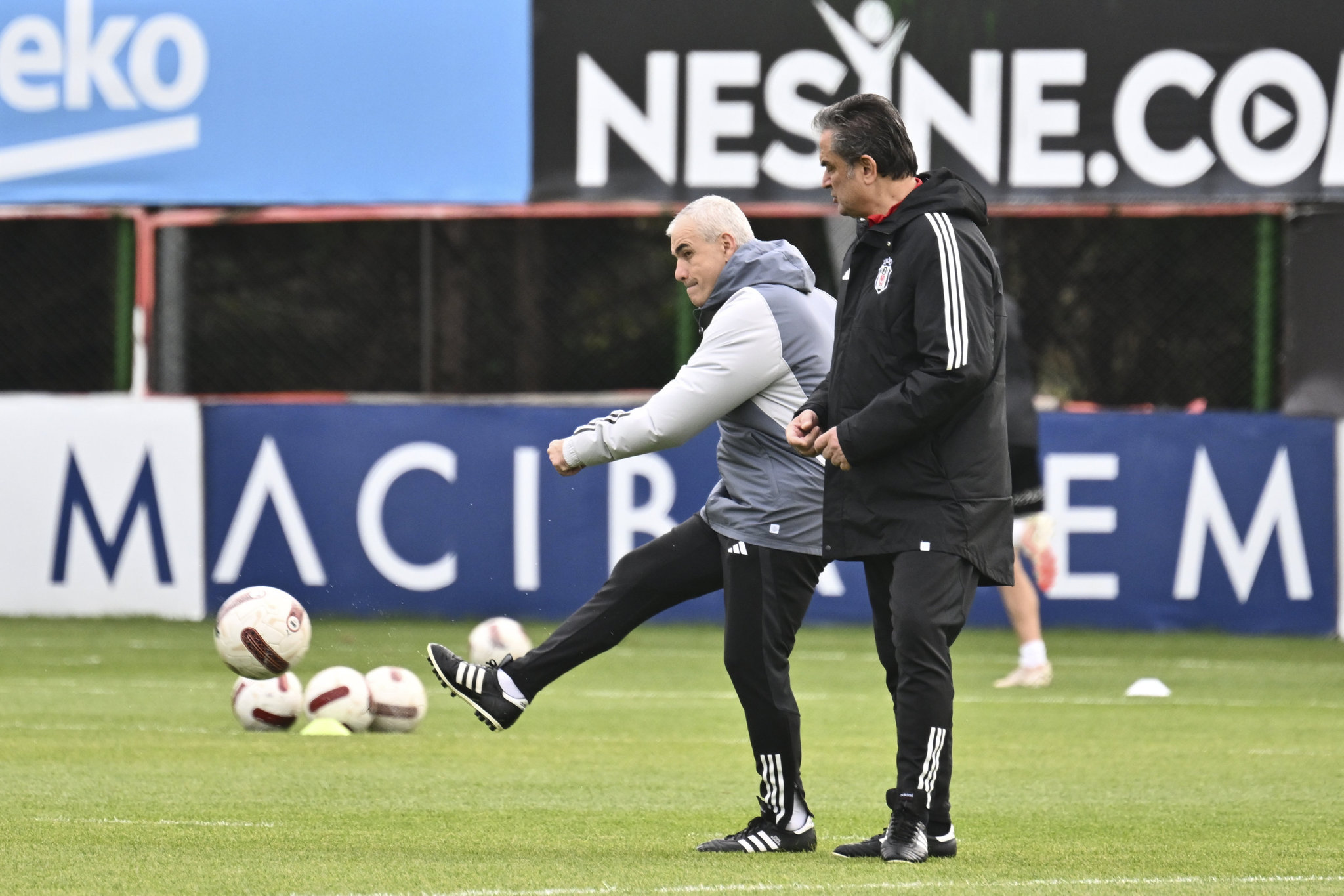 Beşiktaş - Fenerbahçe derbisinin oranları açıklandı! İşte favori takım