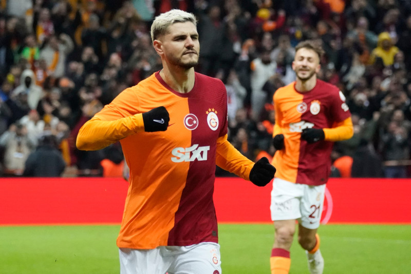 Galatasaray’a çilek geliyor! Okan Buruk yeni yıldızına kavuşuyor