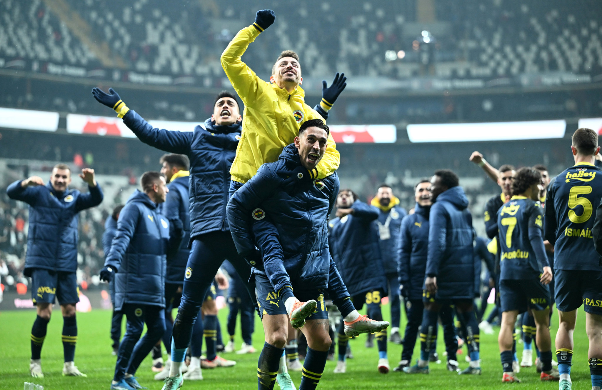 Transferde sıcak gelişme! Fenerbahçe Yönetimi İtalya’ya uçuyor