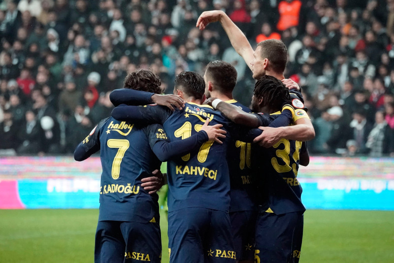 Fenerbahçe liderlik peşinde! İşte İsmail Kartal’ın Spartak Trnava maçı 11’i