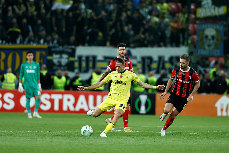 Fenerbahçe liderlik peşinde! İşte İsmail Kartal’ın Spartak Trnava maçı 11’i