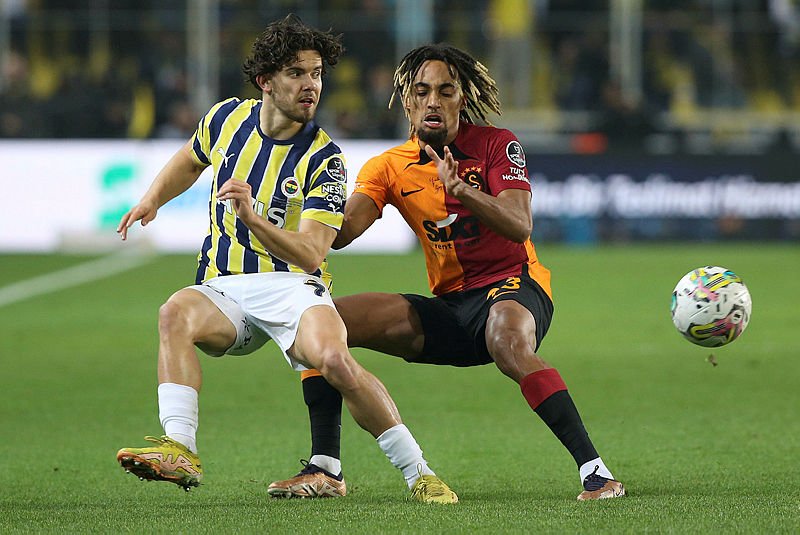Fenerbahçe ile Galatasaray dünya yıldızının peşinde! Kıyasıya yarış sürüyor