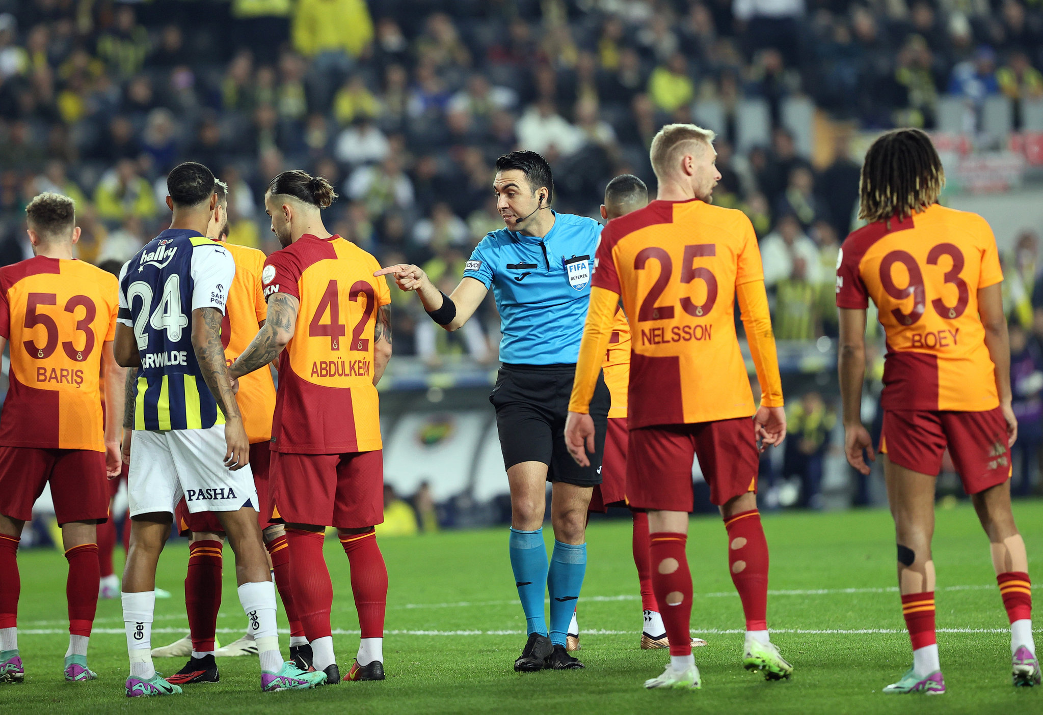 Galatasaray’a 35 milyon Euro’luk dev transfer! Ocakta yer yerinden oynayacak