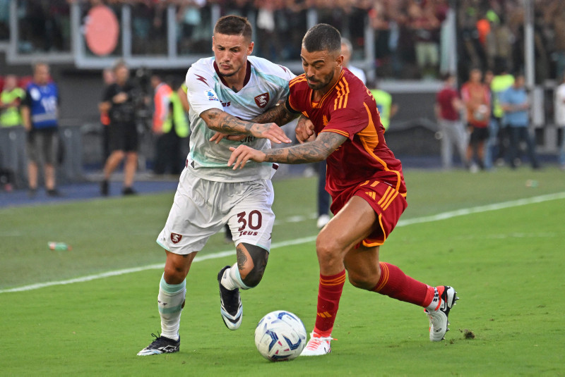 TRANSFER HABERİ - Galatasaray’ın gözdesine bir talip daha çıktı! Peşini bırakmıyorlar